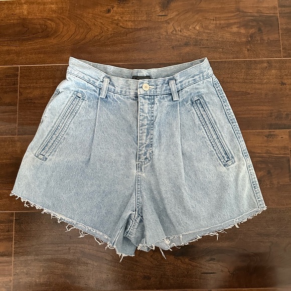 Vintage Jean Shorts - Picture 3 of 4